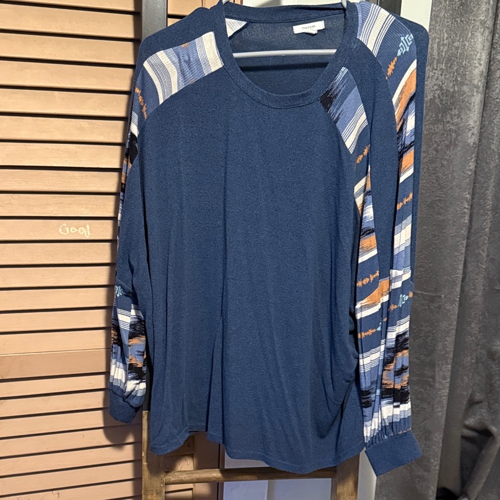 Maurices Blue and Multicolor Long Sleeve Top